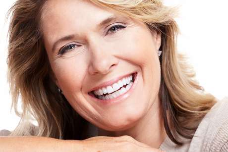 Όψεις Οδόντων DentAlign – Φυσική Εφαρμογή και Άνεση