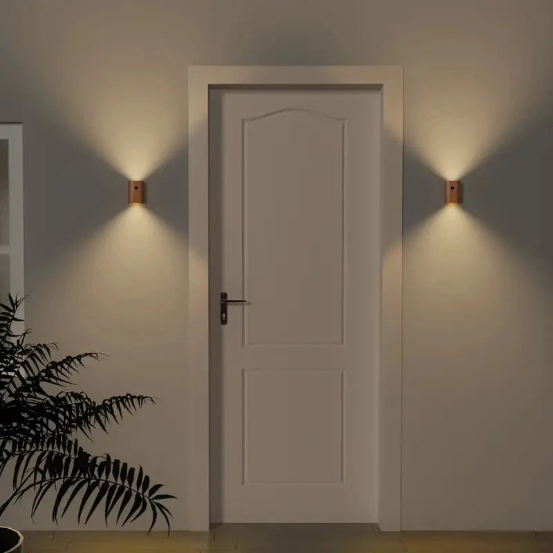 Ξύλινο Φωτιστικό με Ανιχνευτή Κίνησης και Επαναφορτιζόμενη Μπαταρία